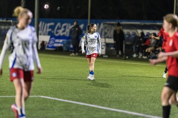 Bild 370 - wBJ Hamburger SV - Eimsbuettler TV 2 : Ergebnis: 16:0